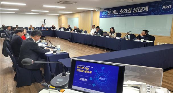 4qpClLOX_1763613961_2.jpg